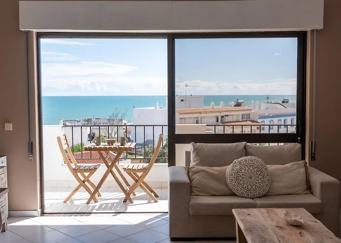 Old Town Apartment Nearthe Beach